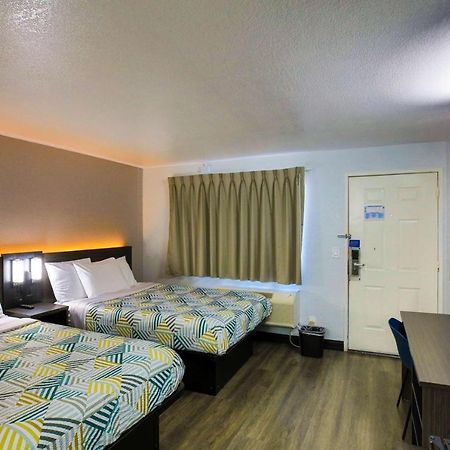 Motel 6-Sacramento, Ca - Old Sacramento North מראה חיצוני תמונה