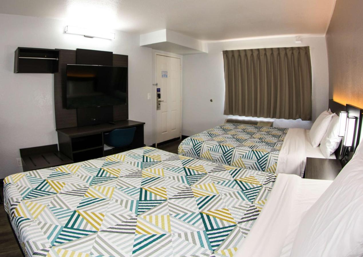 Motel 6-Sacramento, Ca - Old Sacramento North מראה חיצוני תמונה