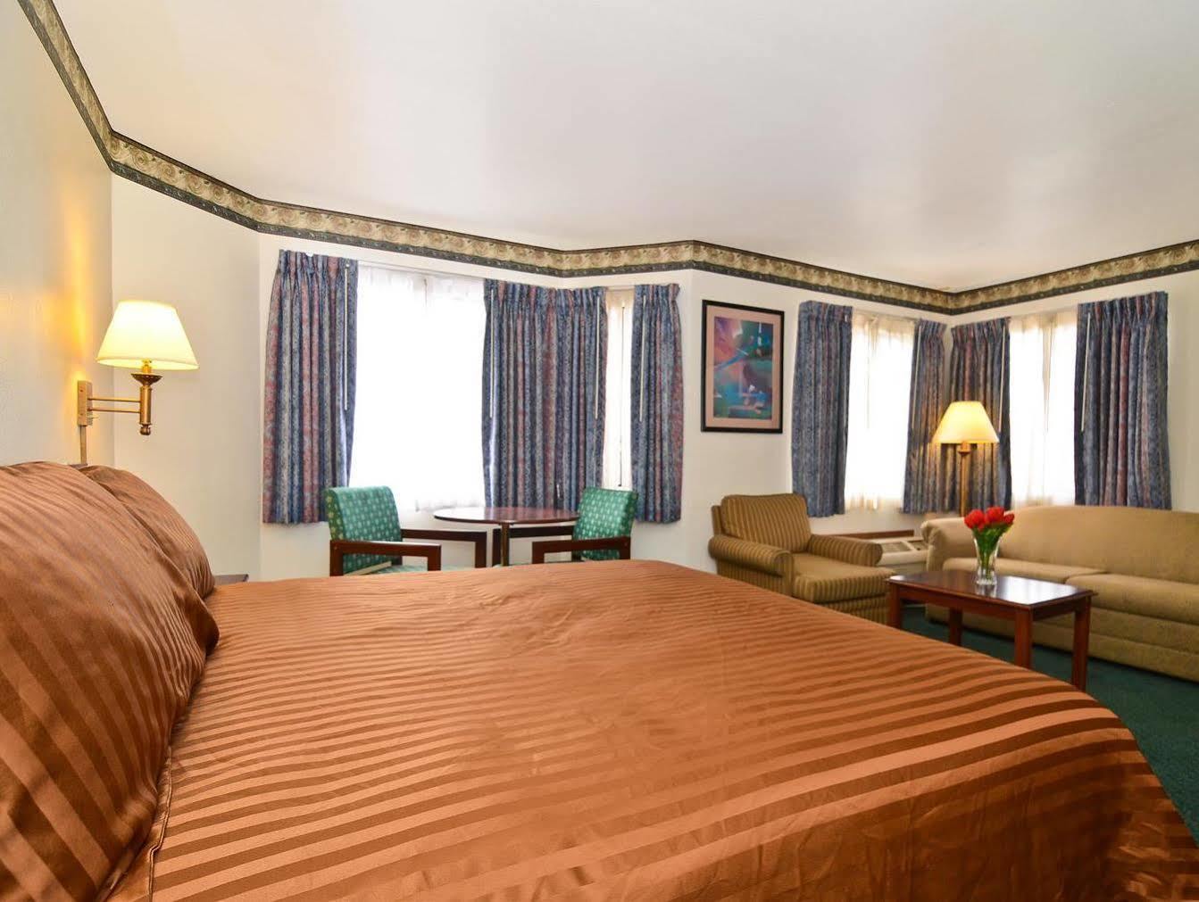Motel 6-Sacramento, Ca - Old Sacramento North מראה חיצוני תמונה